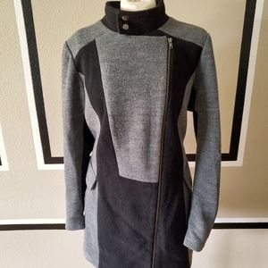 Blk n Grey cross over zipper jacket